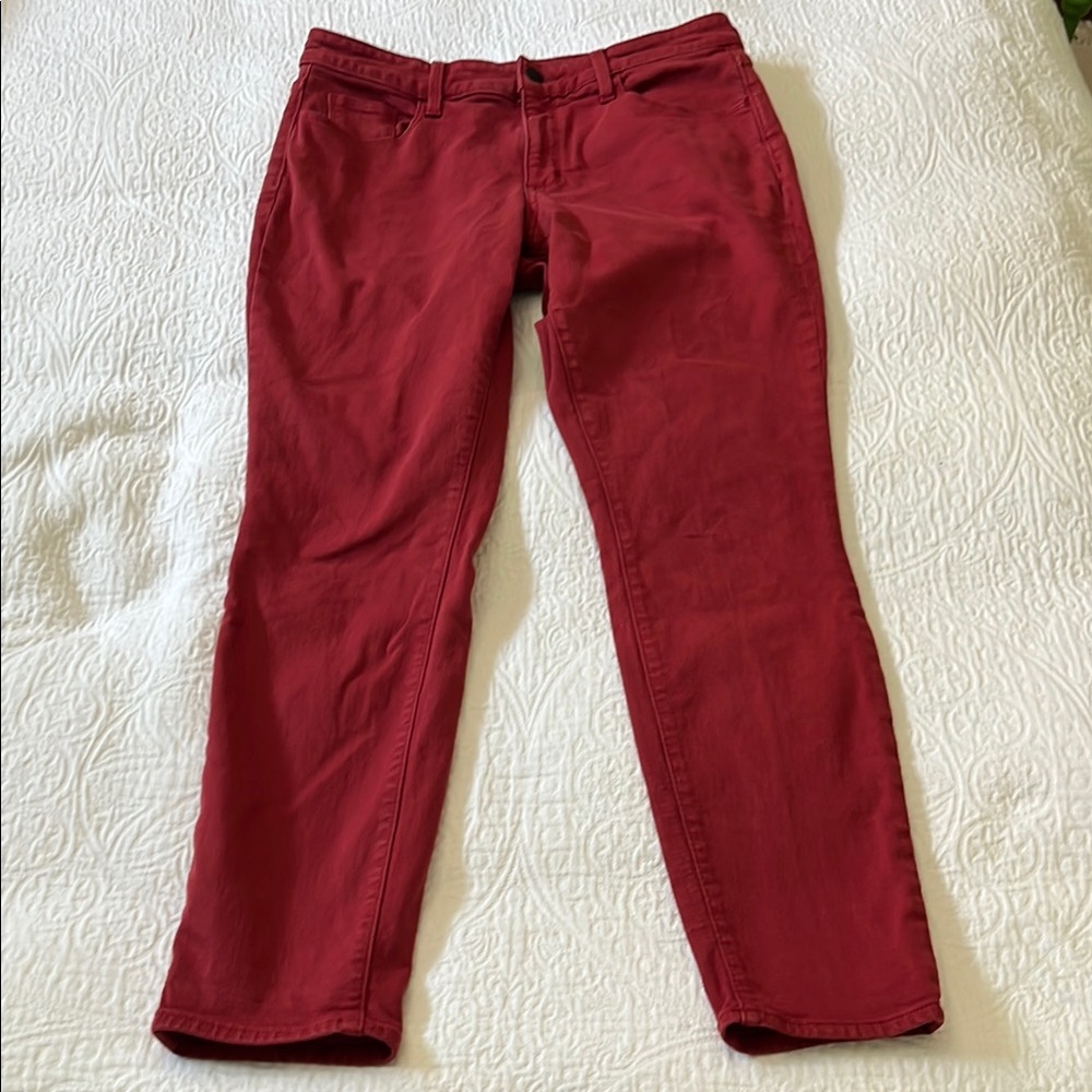 Universal Thread Women's High Rise Skinny Red Jeans, size 8/29R